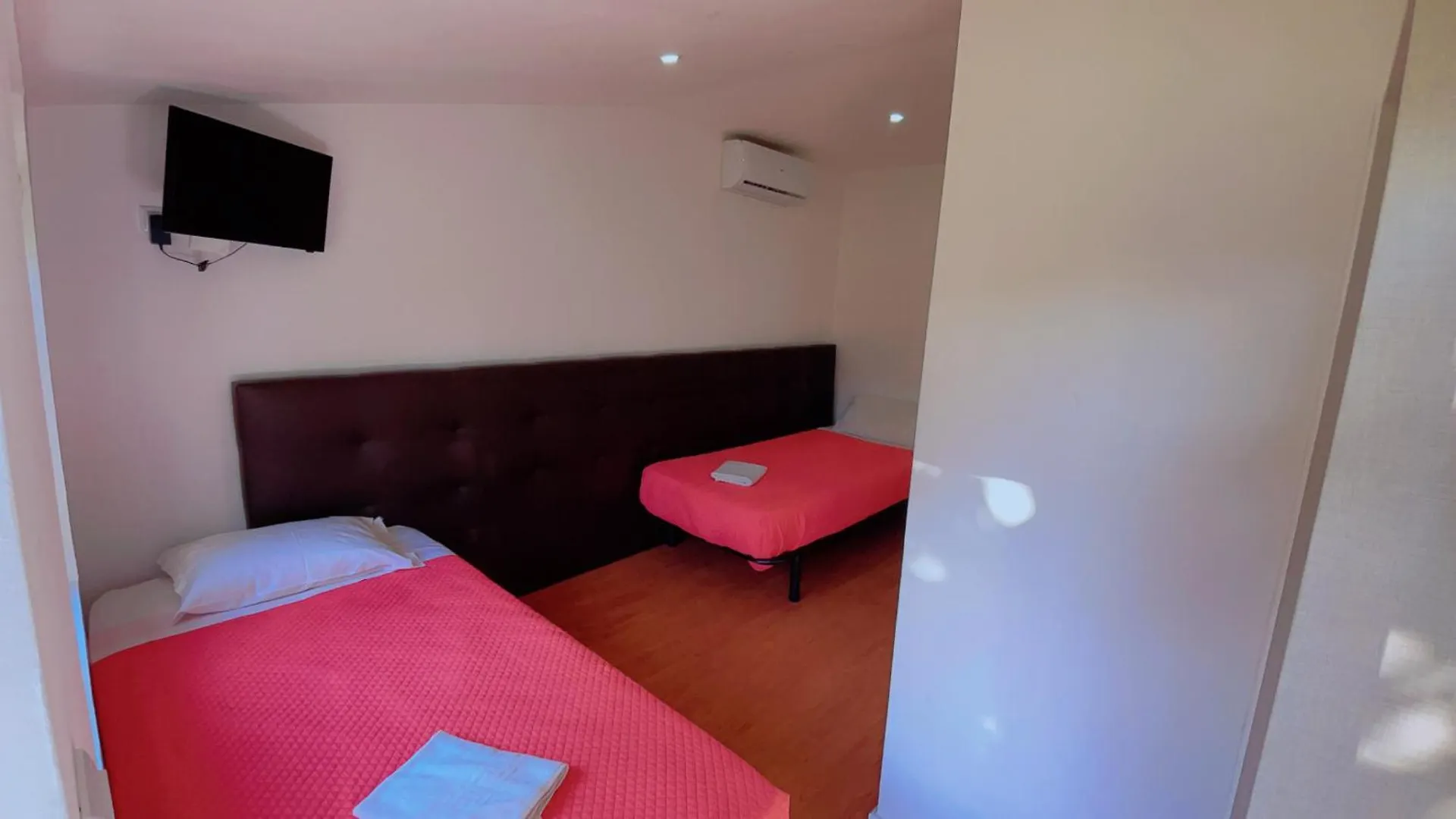 Jantesta Guest House Coimbra 0*,  Portugal