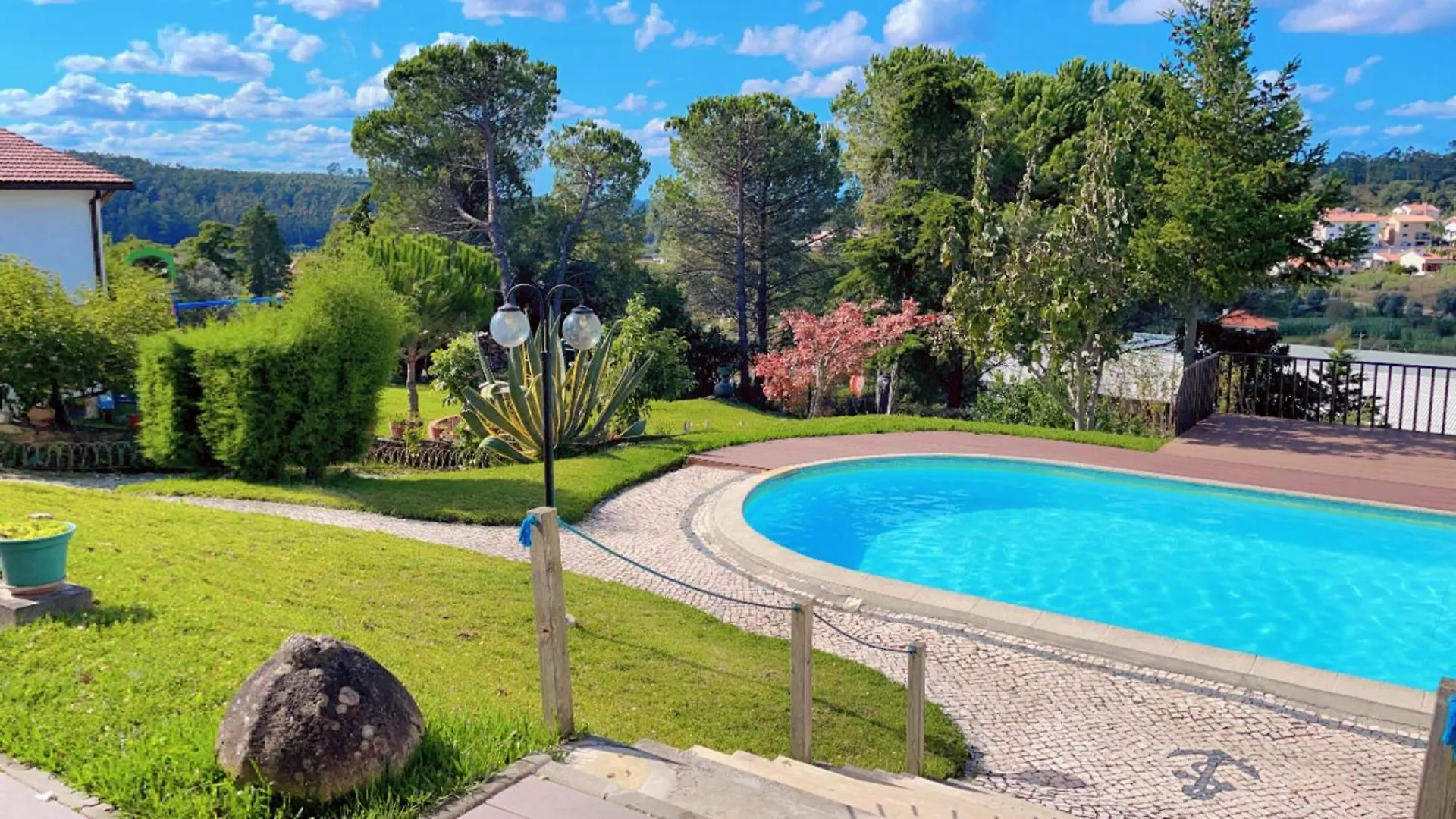 קוימברה Jantesta Guest House פורטוגל