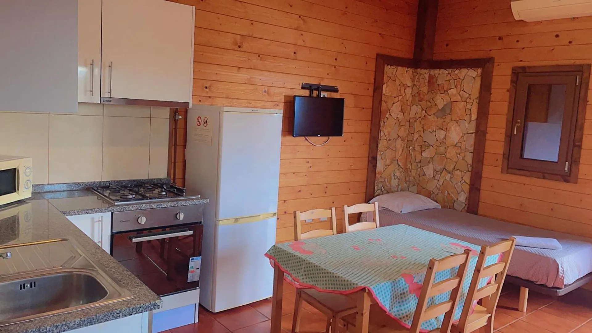 קוימברה Jantesta Guest House